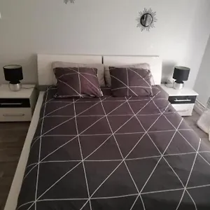  Appartement T1 Bis Calme Proche Centre Ville France