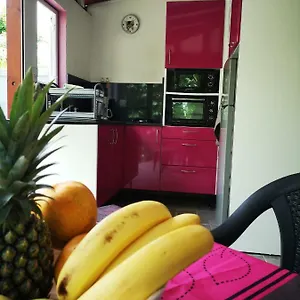  Hébergement de vacances Ti Coco Guadeloupe
